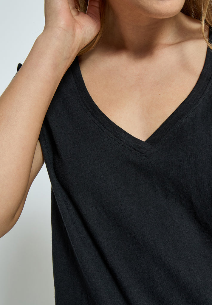 Desires DSDannon V T-Shirt T-Shirt 9000 Black