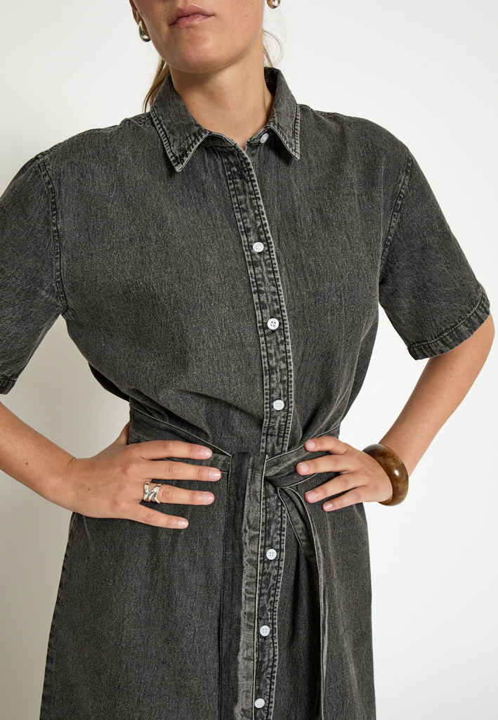 Desires DSIris Midi Shirt Dress Dress 4532 Grey Wash