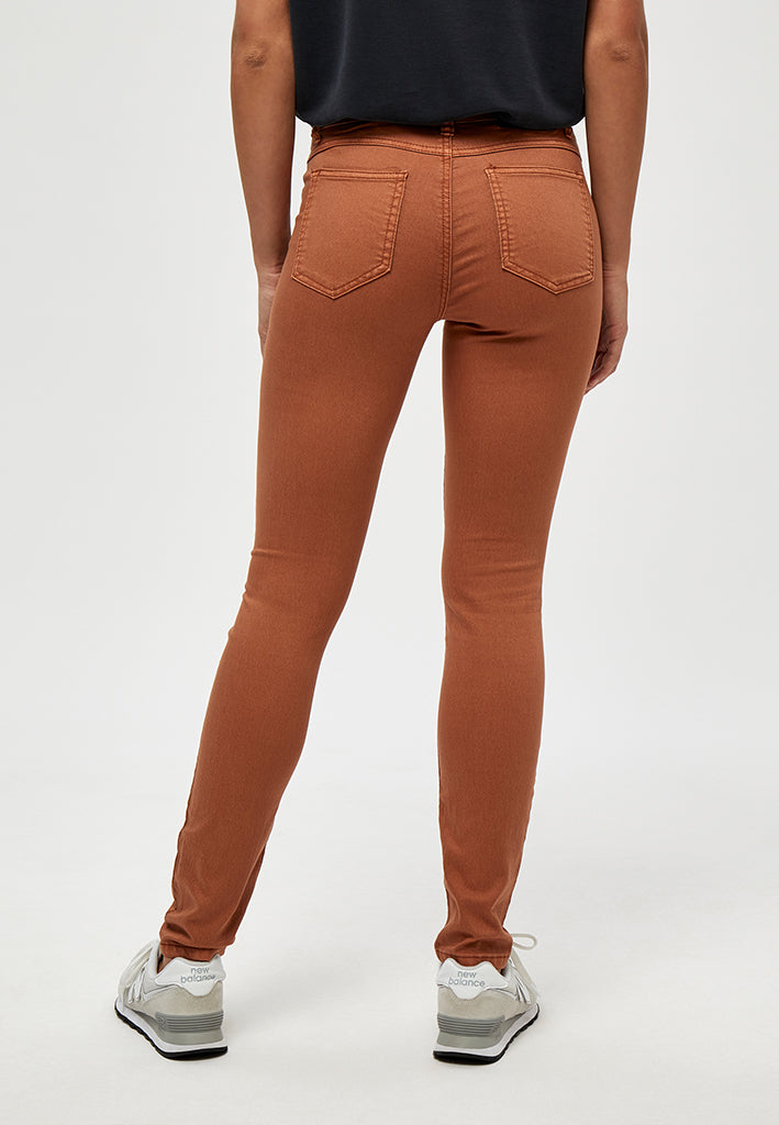 Desires DSLola Garment Dye MW Jeans 5211 SIERRA BROWN
