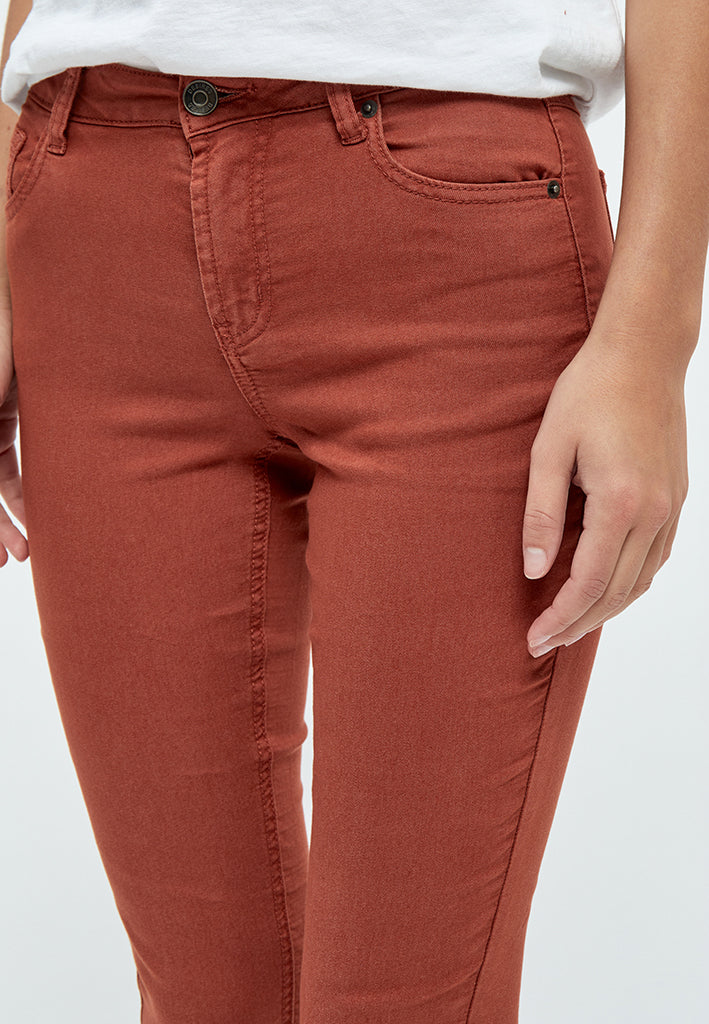 Desires DSLola Garment Dye MW Jeans 6725 PICANTE