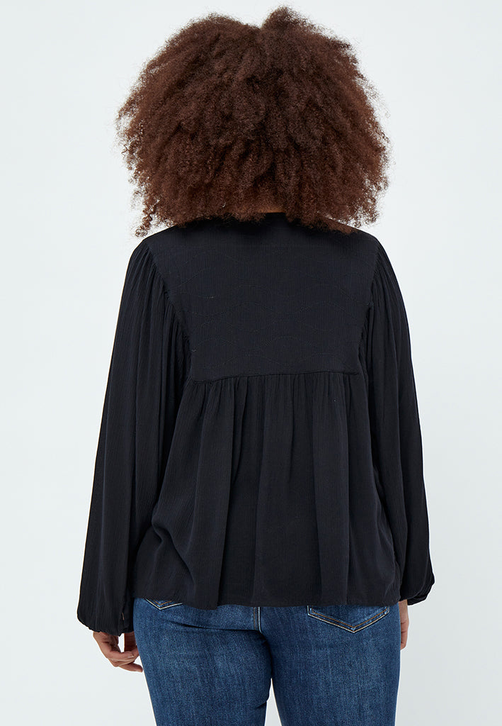 Peppercorn Danea Blouse Curve Blouse 9000 Black
