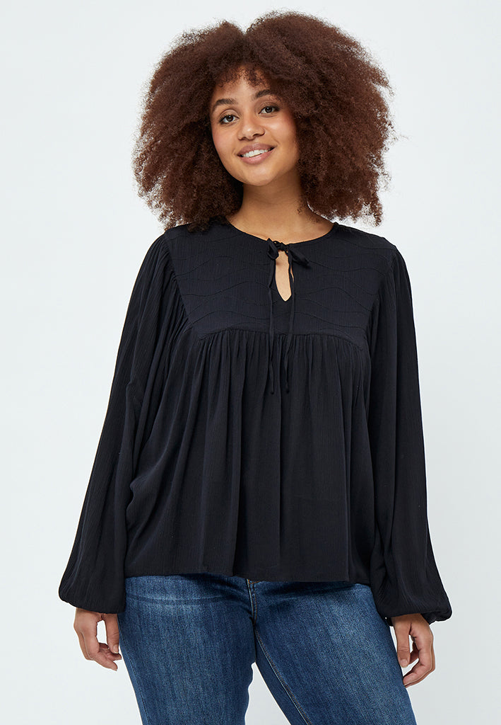 Peppercorn Danea Blouse Curve Blouse 9000 Black