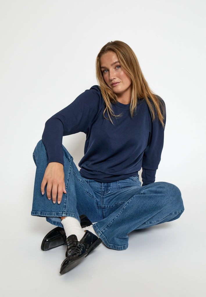 Peppercorn Dicette Puff Sweat Sweatshirt 1550 NAVY