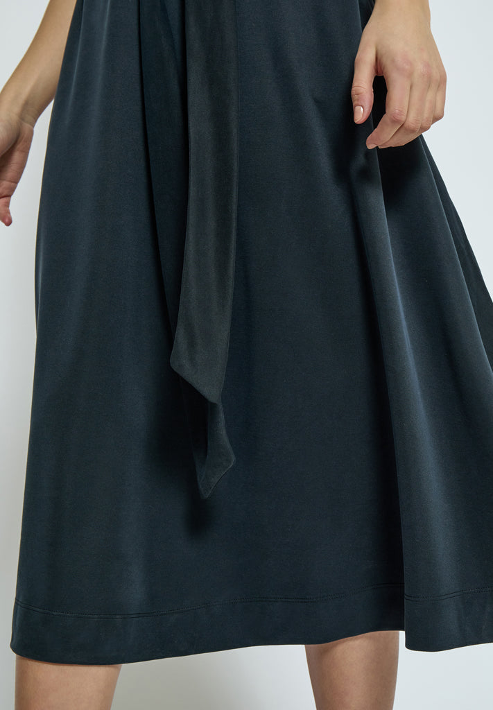 Minus MSAddilyn Midi Skirt Skirt 100 Black