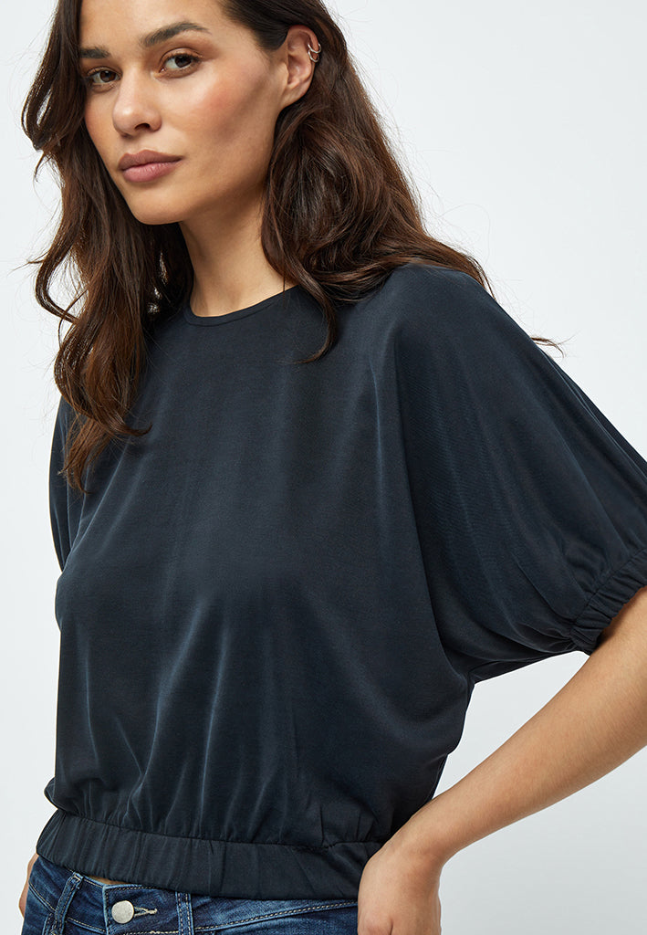 Minus MSAddilyn Top Top 100 Black