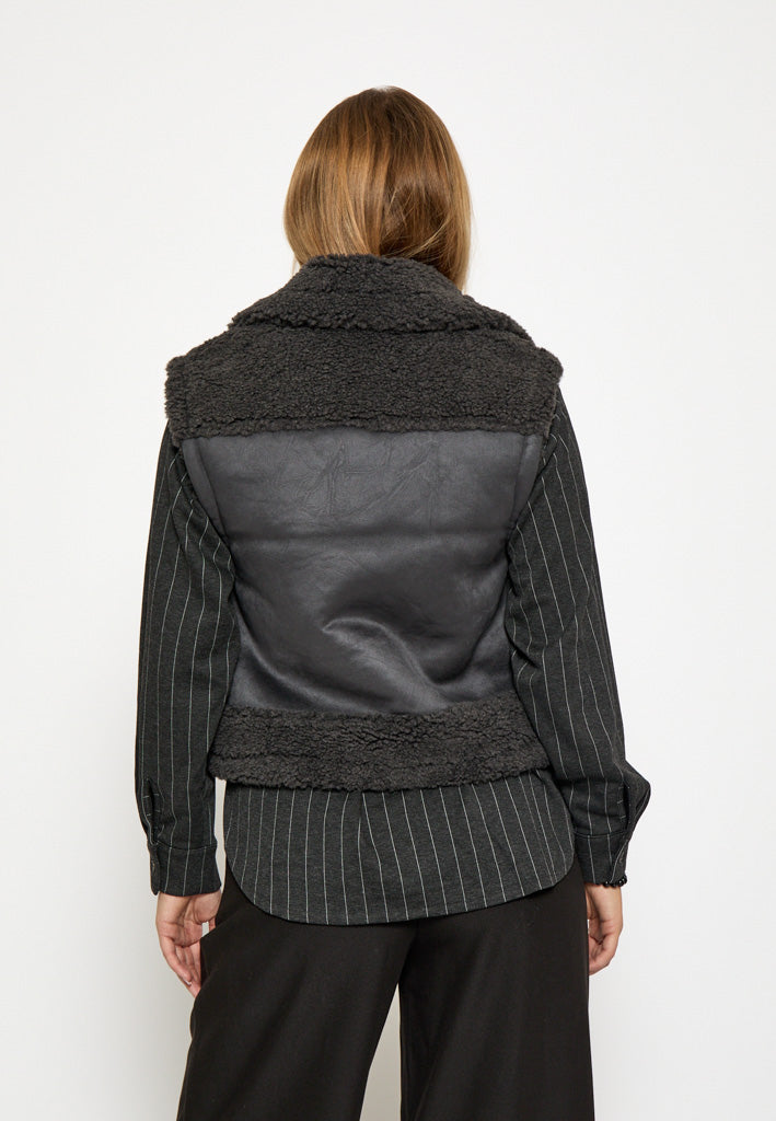 Minus MSAlda Faux Fur Vest Vest 100 Black
