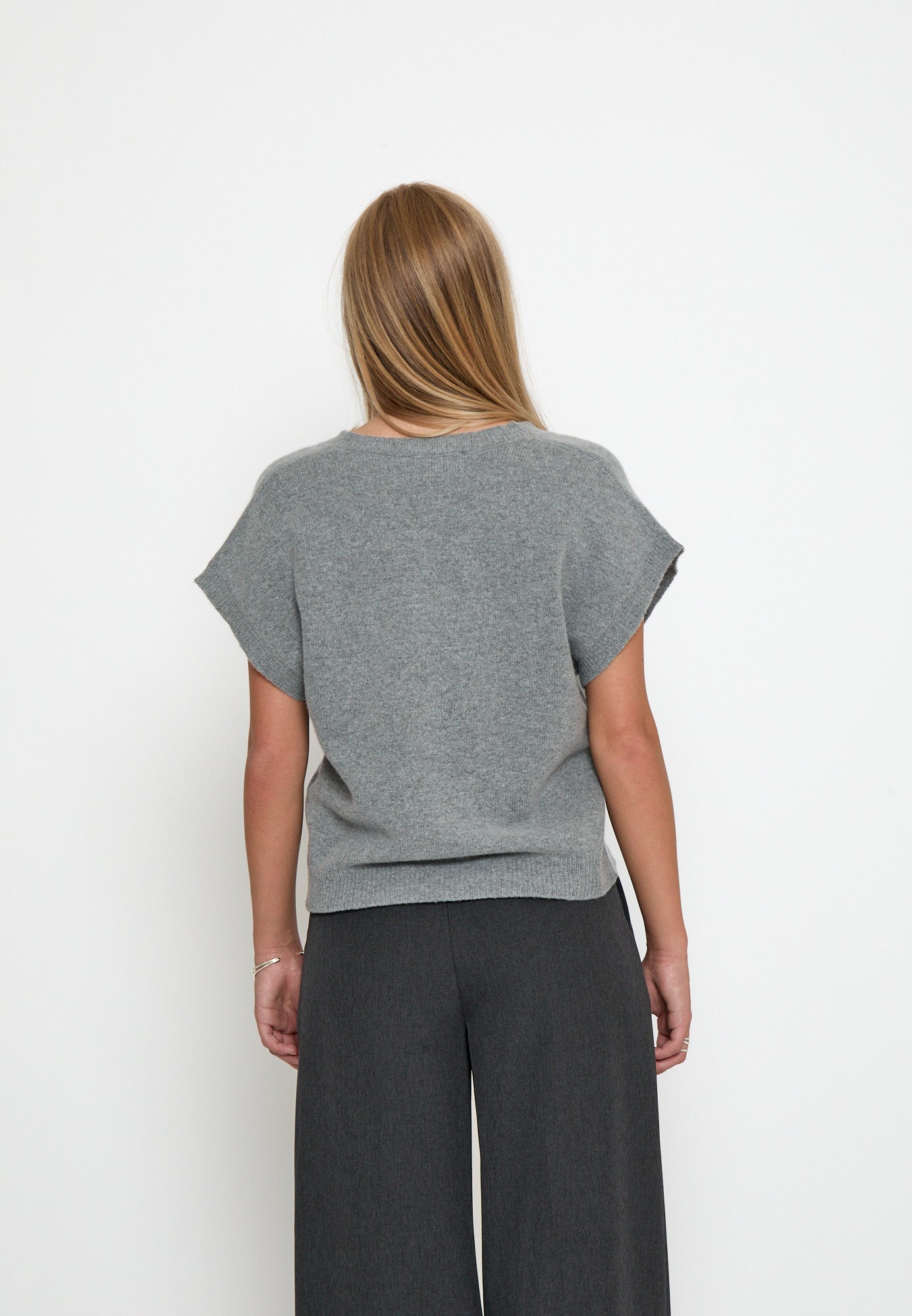 Minus MSBlake Knit Vest Vest 162M Frost Gray Melange