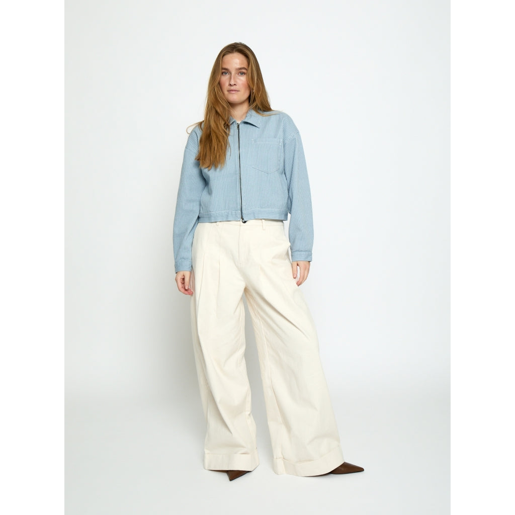 Minus MSChanni Short Jacket Jacket 001S Light denim Strip.