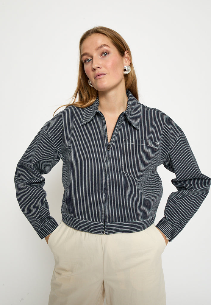 Minus MSChanni Short Jacket Jacket 537S Dark Denim Stripe