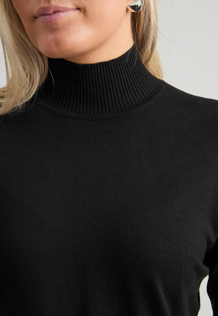 Minus MSLana Roll Neck Knit Pullover 100 Black