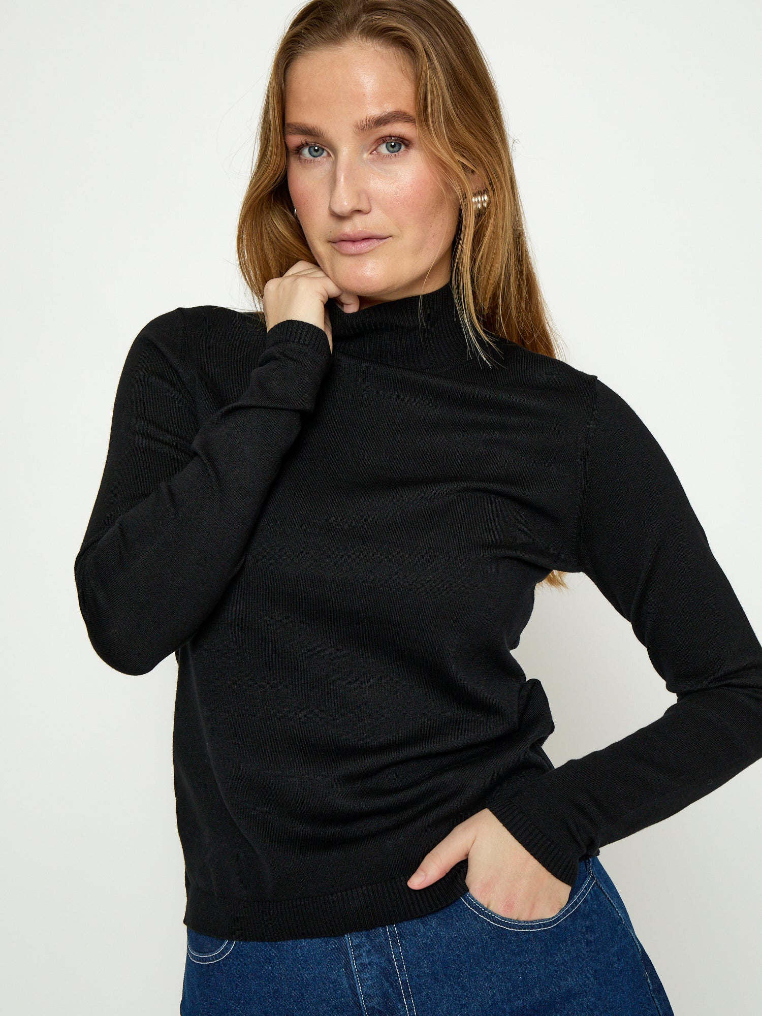 Minus MSLana Roll Neck Knit Pullover 100 Black