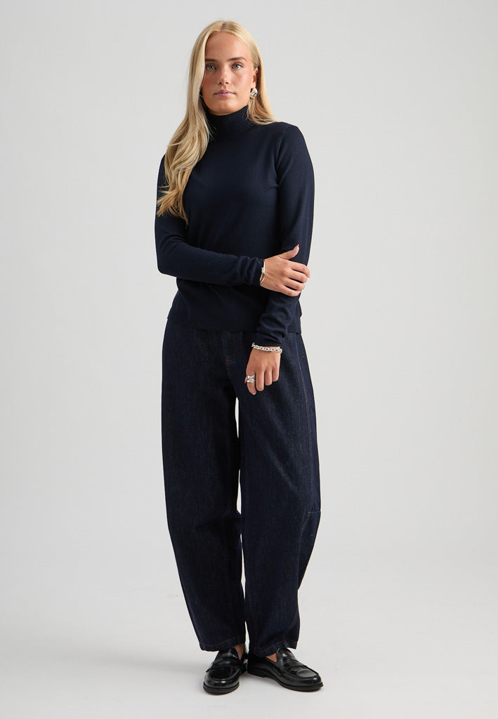 Minus MSLana Roll Neck Knit Pullover 5270 Black Iris
