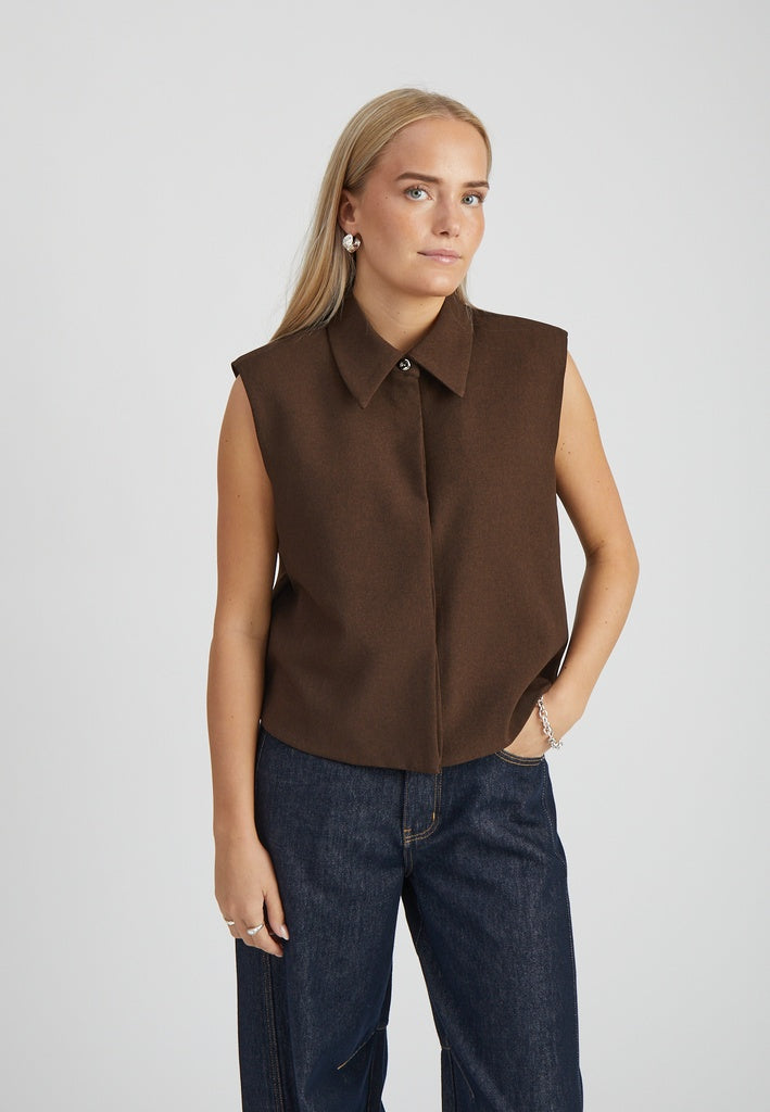 Minus MSLisa Vest Vest 5618 Bracken Brown