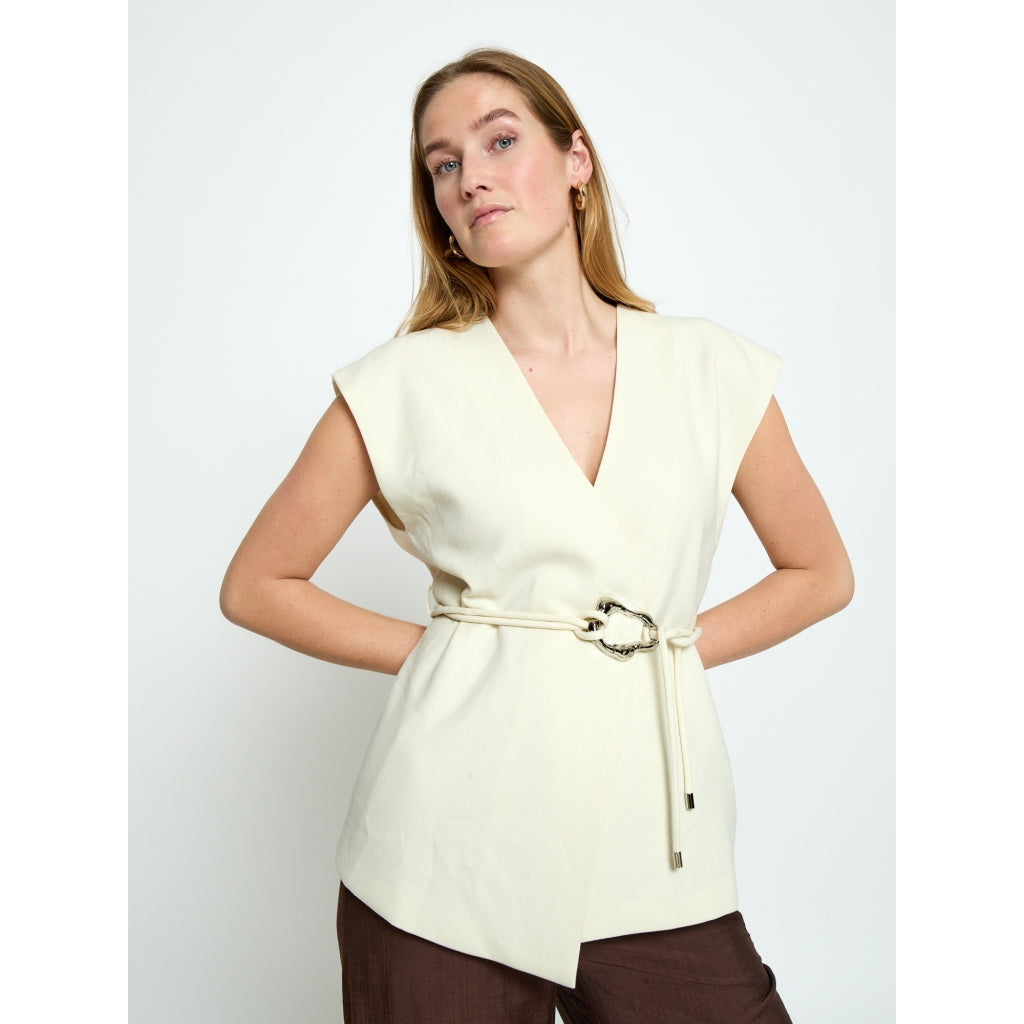 Minus MSMaja Vest Vest 235 Cloud Dancer