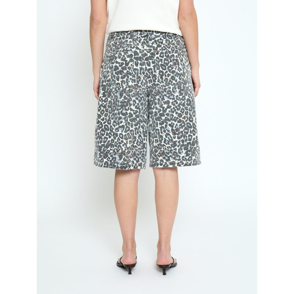 Minus MSMalli Bermuda Shorts Shorts 2284P Skyway Blue Leo Print