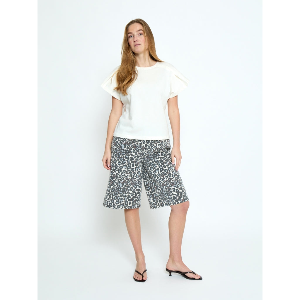 Minus MSMalli Bermuda Shorts Shorts 2284P Skyway Blue Leo Print