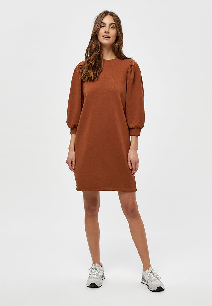 Minus MSMika Puff Sweat Dress Dress 398 Desert Sand