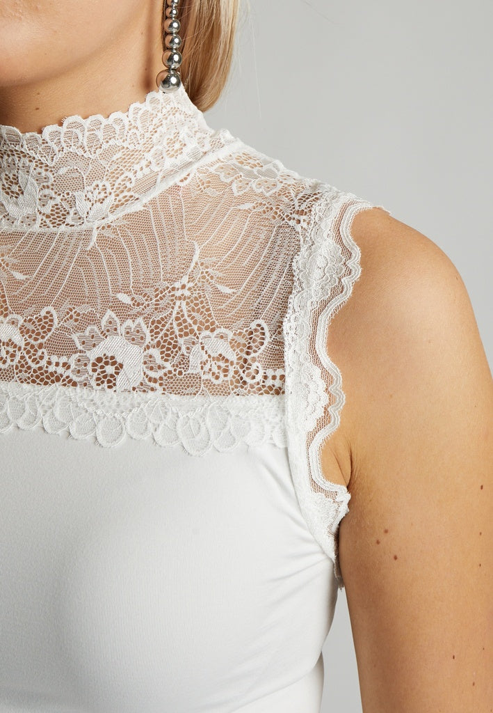 Minus MSVanessa High Neck Top 220 Broken White