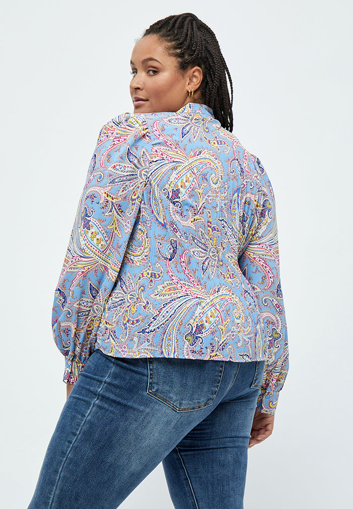 Peppercorn Mitzi Plisse Blouse Curve Blouse 1041P Dusty Blue Print