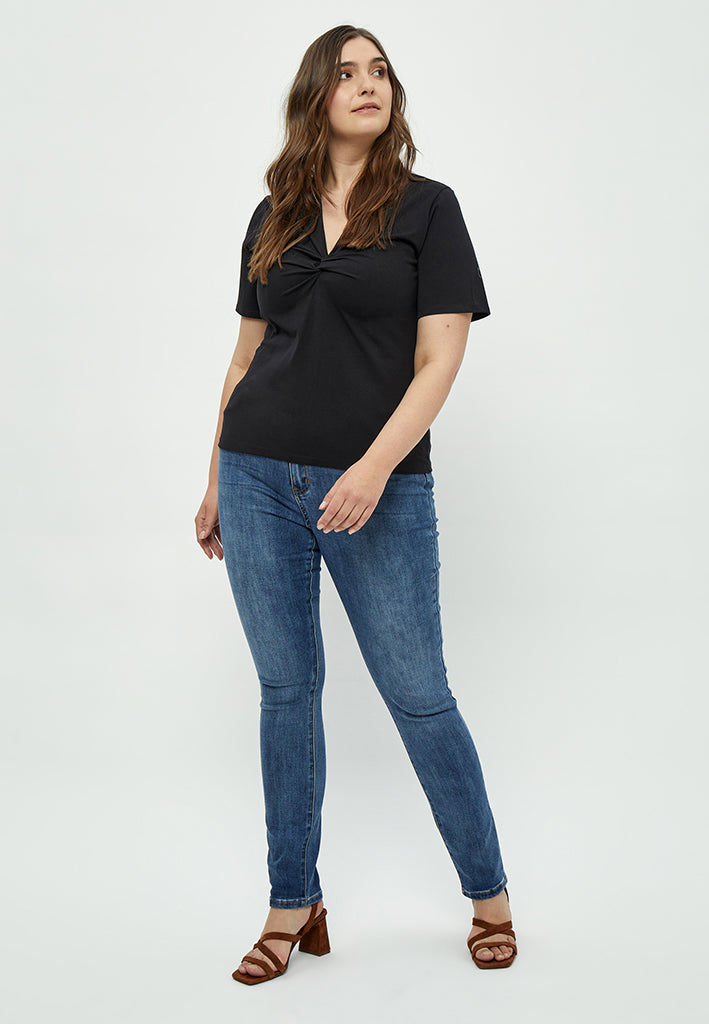 Peppercorn Nina GOTS Top Curve T-Shirt 9000 Black