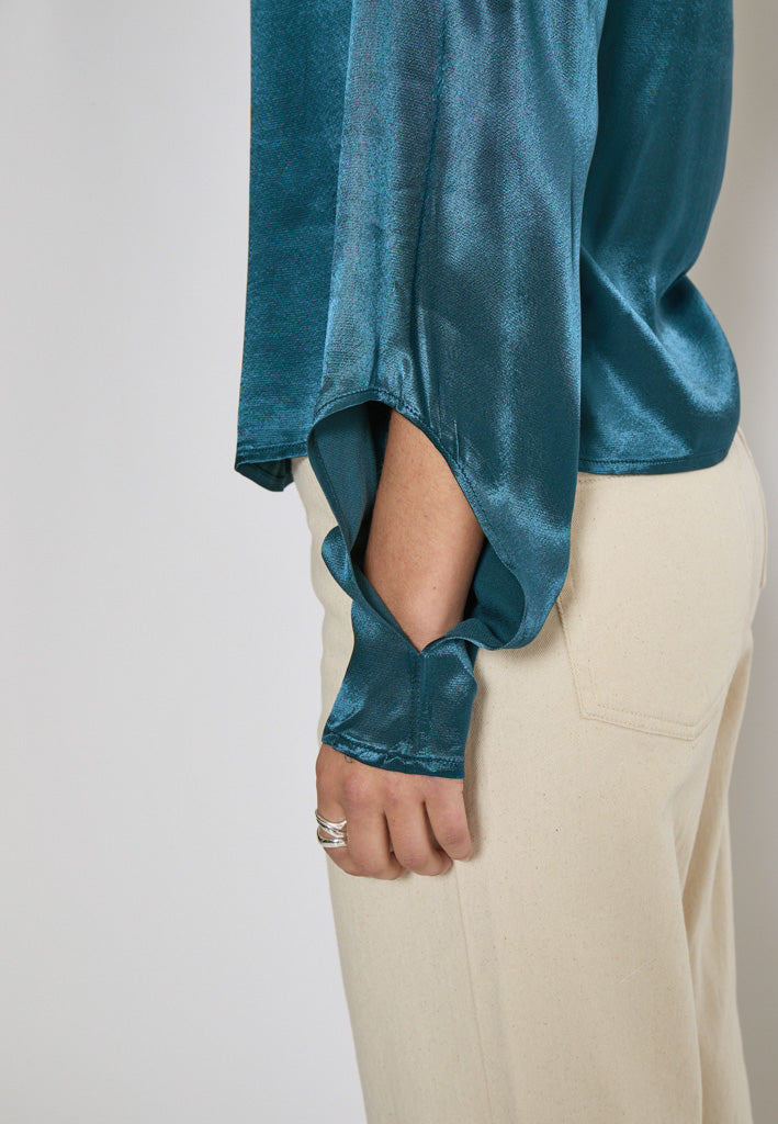 Peppercorn Olanna Long Sleeve Drape Blouse Blouse 1036 Legion Blue