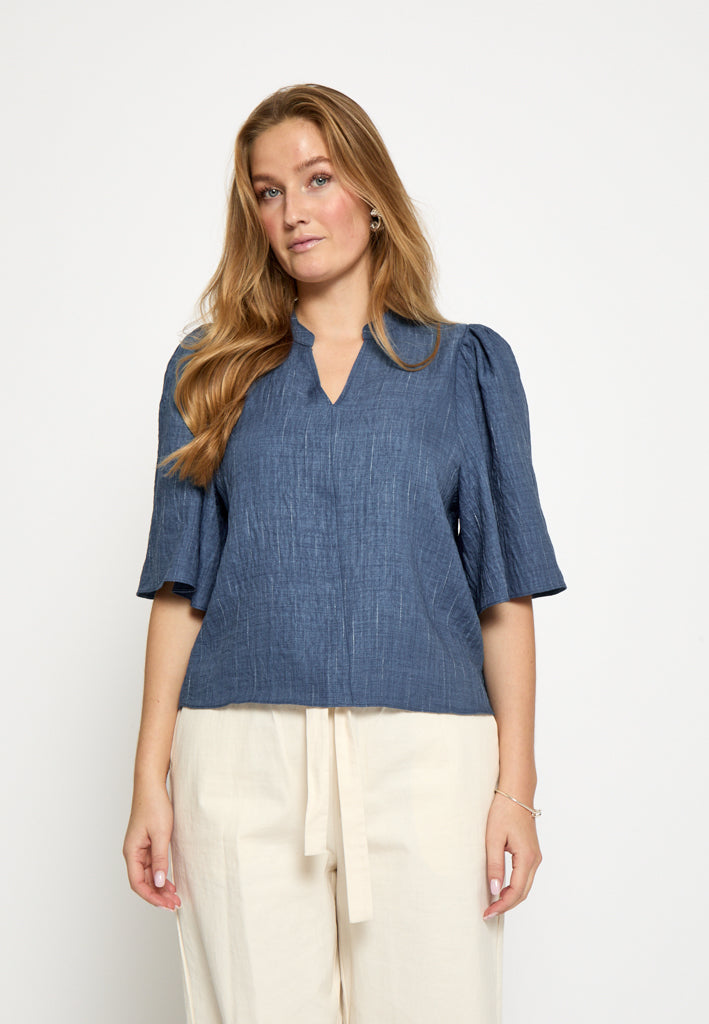 Peppercorn PCGaby Pinstripe Top Top 004 Mid-blue Denim
