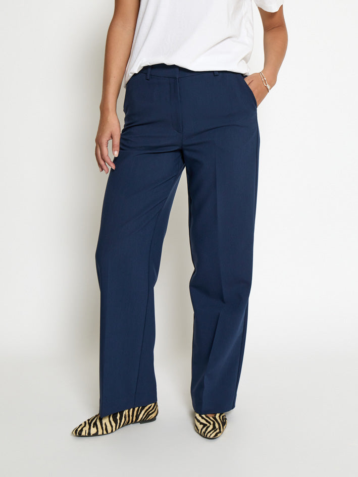 Peppercorn PCGina Straight Pant Pant 5270 Black Iris