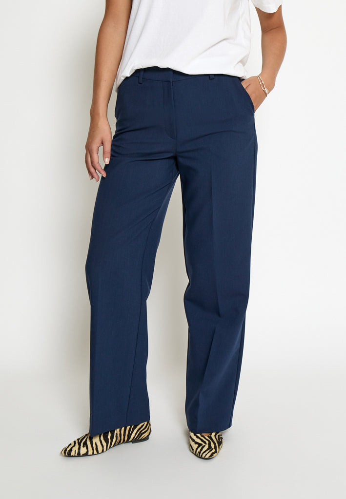 Peppercorn PCGina Straight Pant Pant 5270 Black Iris