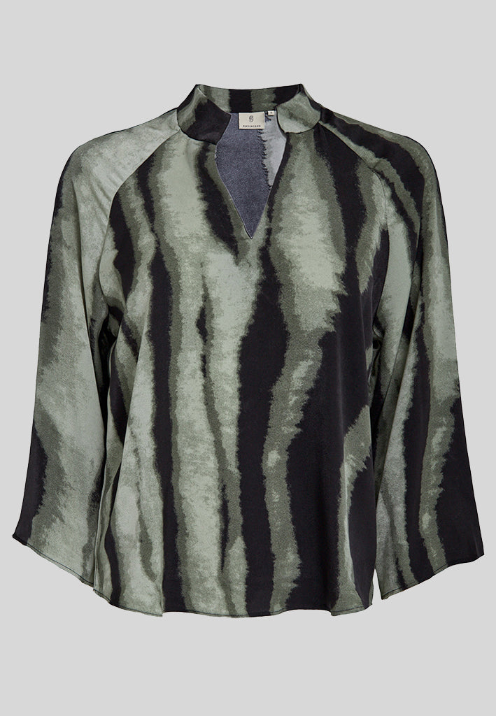 Peppercorn PCJeanne Blouse Curve Blouse 3627P Grape Leaf Print