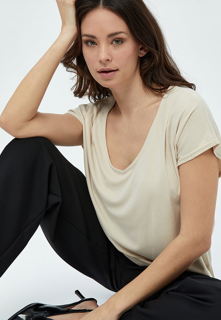 Peppercorn PCLana V T-Shirt T-Shirt 0265 Sandshell