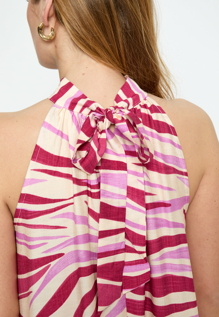 Peppercorn PCOpeya Halterneck Dress Dress 7031P Fuchsia Feodora Print