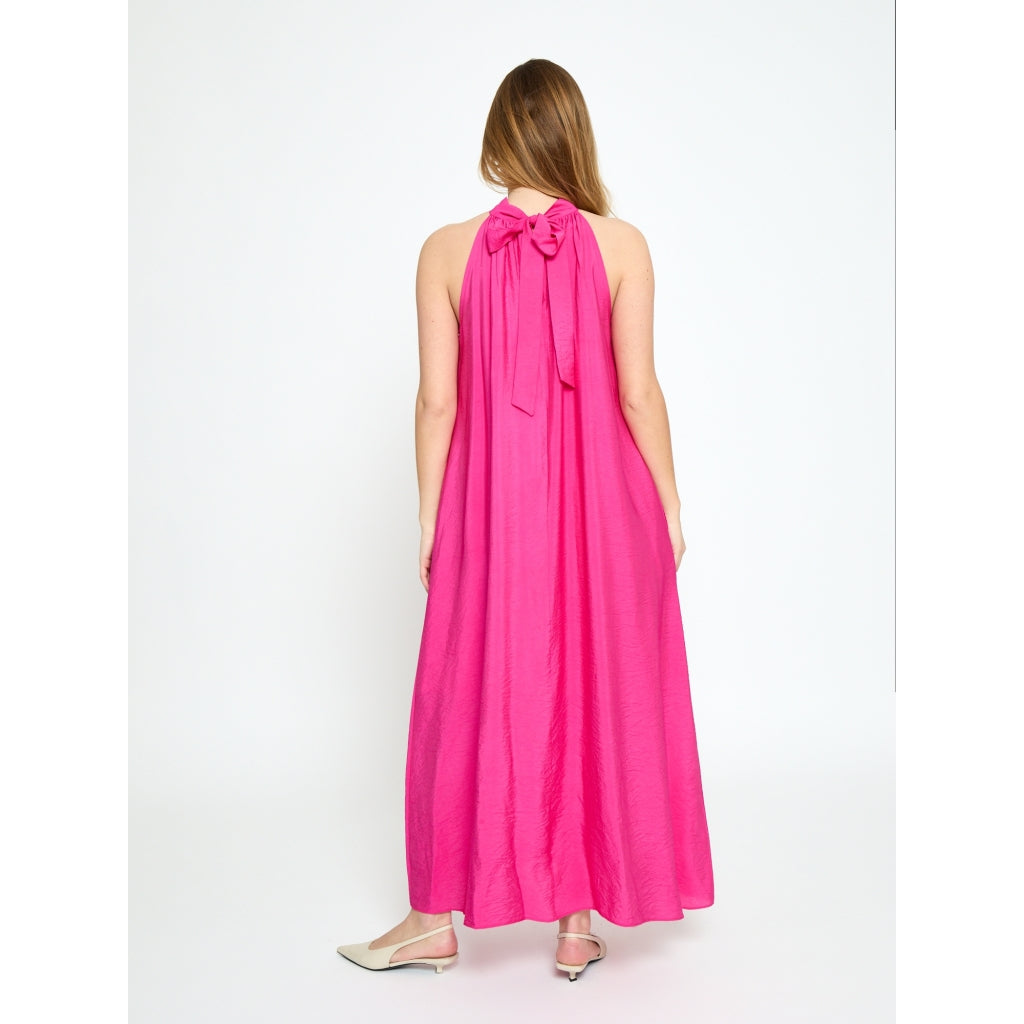 Peppercorn PCOpeya Solid Halterneck Dress Dress 7031 Fuchsia Fedora