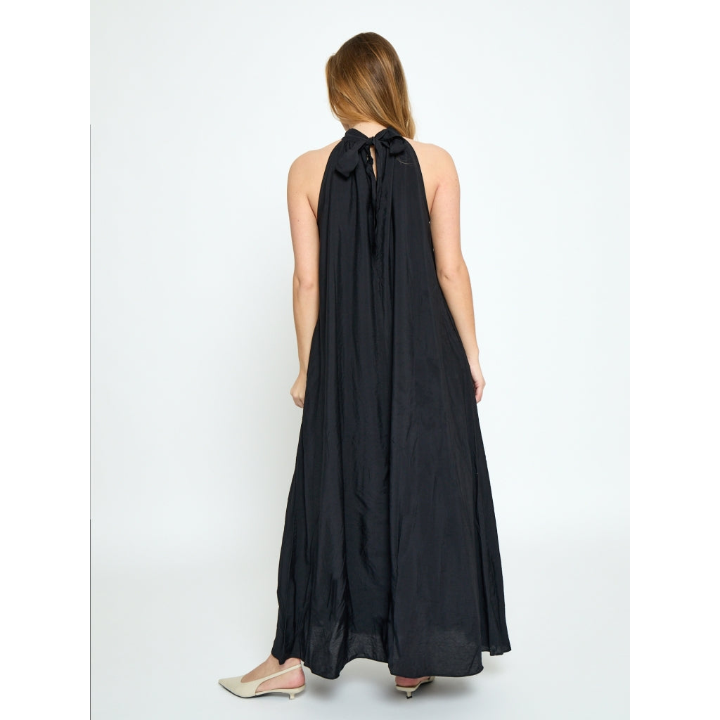 Peppercorn PCOpeya Solid Halterneck Dress Dress 9000 Black