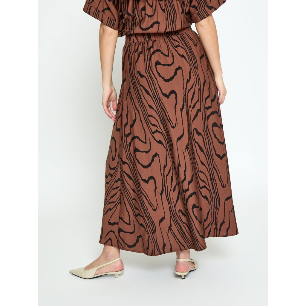 Peppercorn PCOzzy Maxi Skirt Skirt 4999P Mink Brown Print