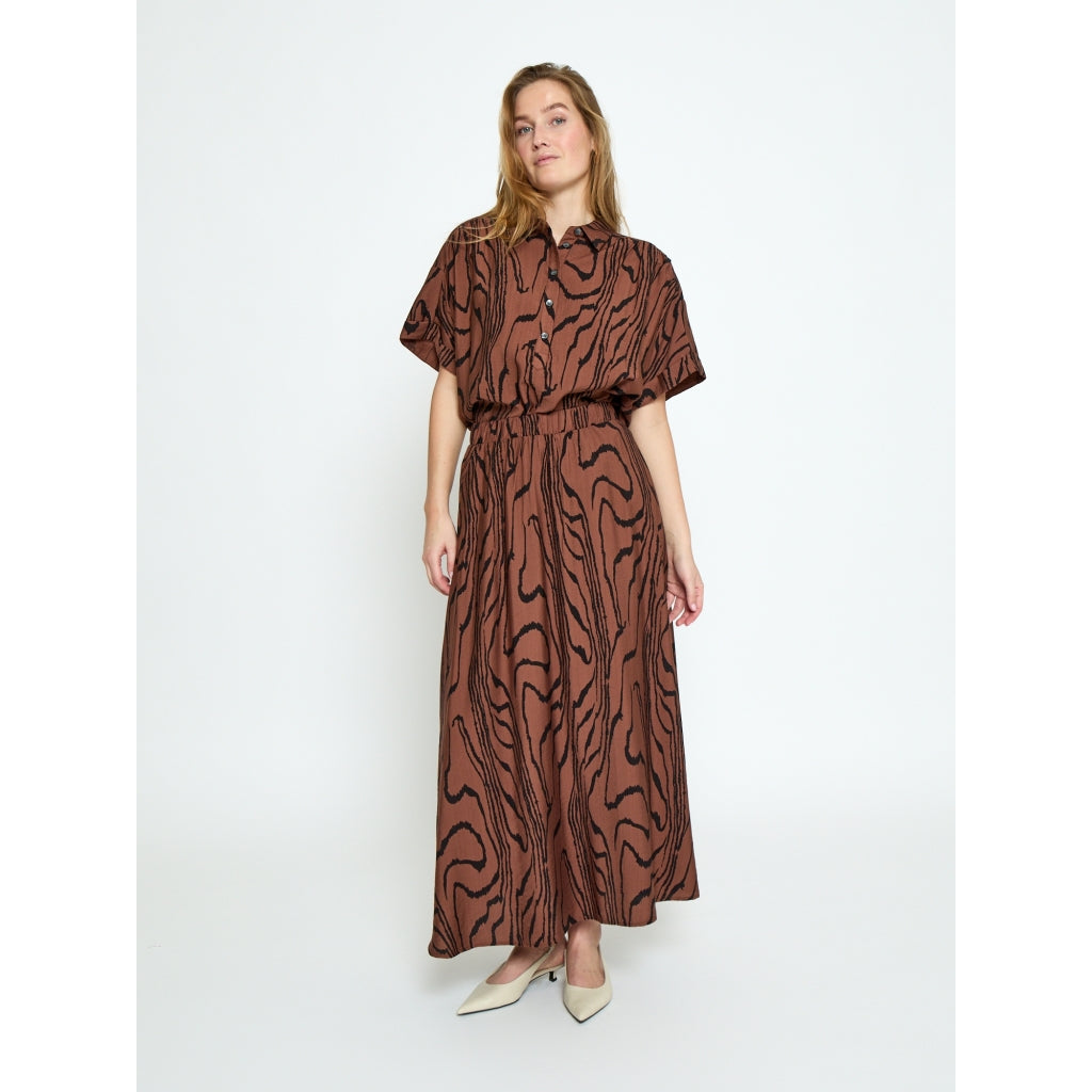 Peppercorn PCOzzy Maxi Skirt Skirt 4999P Mink Brown Print