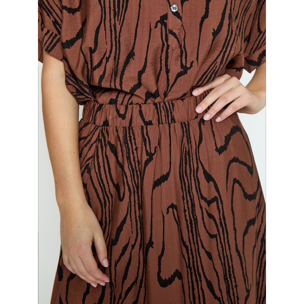 Peppercorn PCOzzy Maxi Skirt Skirt 4999P Mink Brown Print