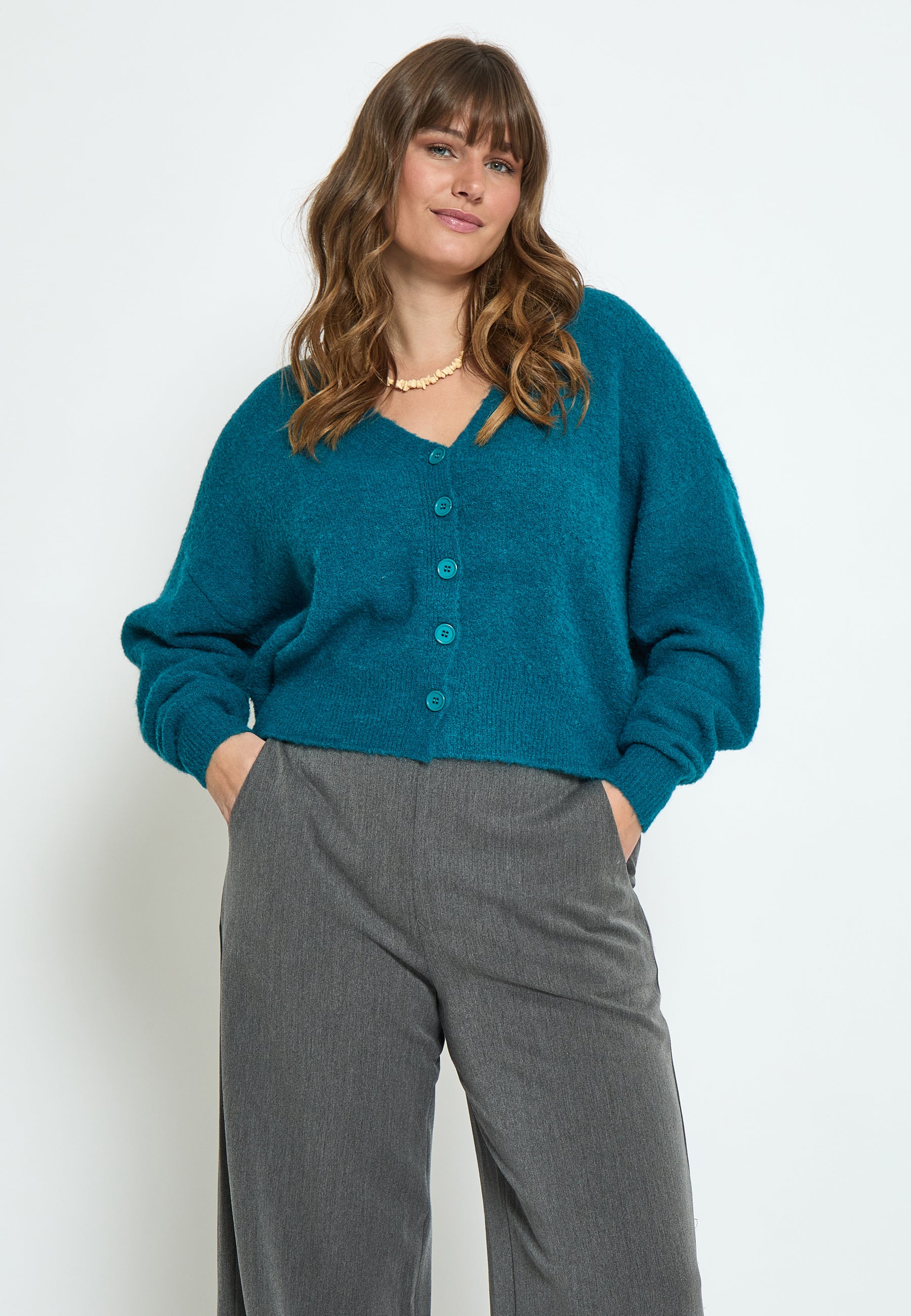 Peppercorn PCPearl V-Neck Long Sleeve Cardigan Curve Cardigans 2114 Ocean Depths