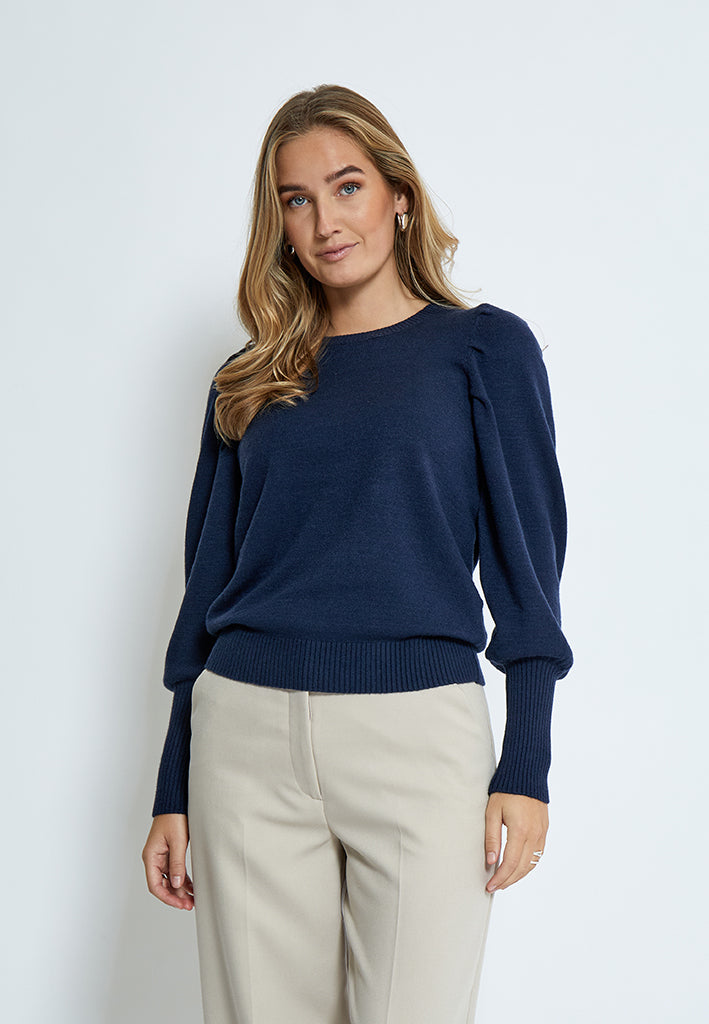 Peppercorn Anissa Pullover Pullover 5270 Black Iris