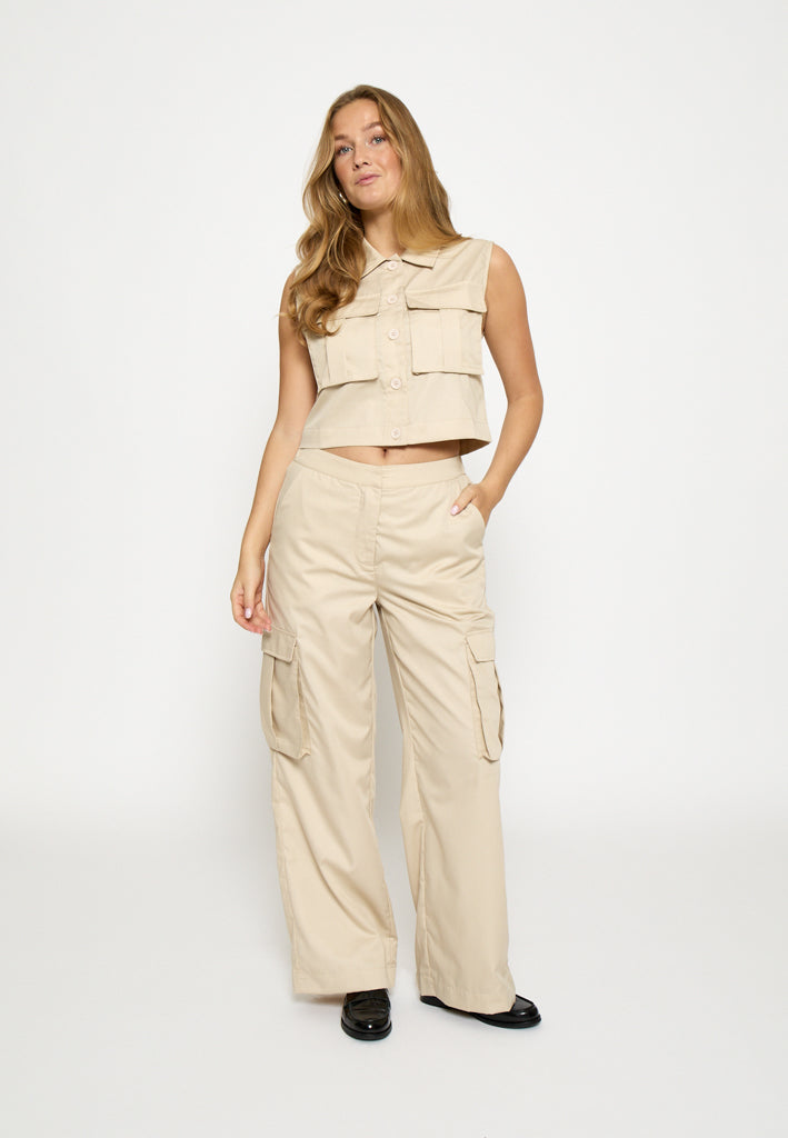 Desires DSFaye Cropped Vest Vest 2105 Feather Gray