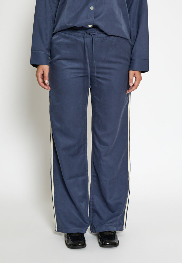 Desires DSKaren Mid Waisted Pant Pant 1992 Total Eclipse Blue