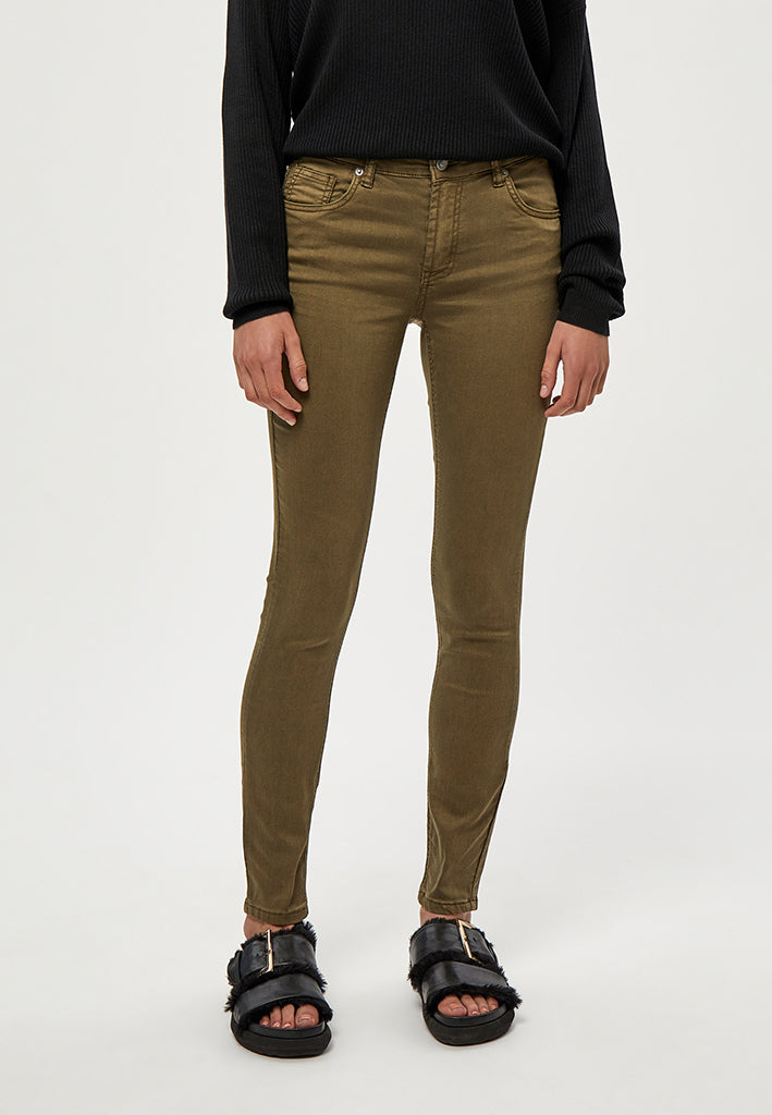 Desires DSLola Garment Dye MW Jeans 3611 Military Olive