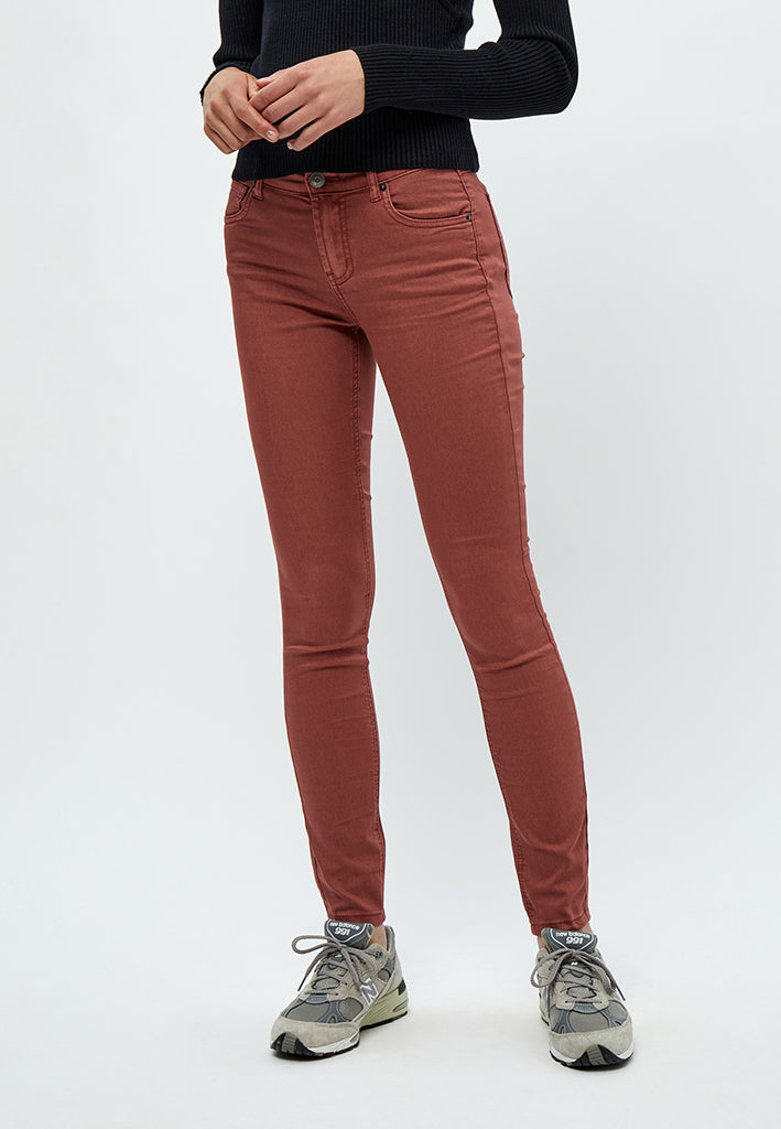Desires DSLola Garment Dye MW Jeans 5076 Apple Butter Brown