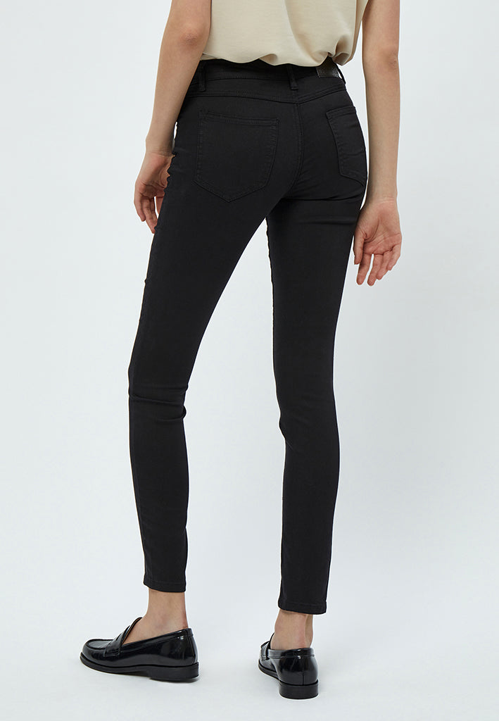Desires DSLola Garment Dye MW Jeans 9000 Black