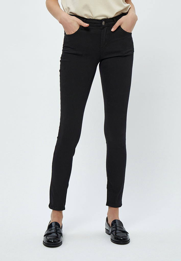 Desires DSLola Garment Dye MW Jeans 9000 Black