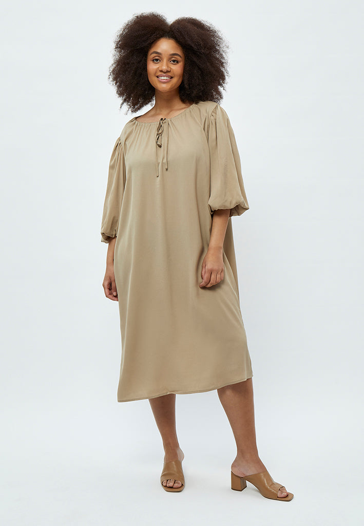 Peppercorn Erissa Dress Curve Dress 5944 Ermine Brown