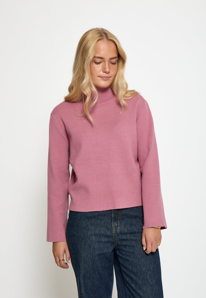 Minus Lupi High Neck Knit Pullover Pullover 4402 Nostalgia Rose