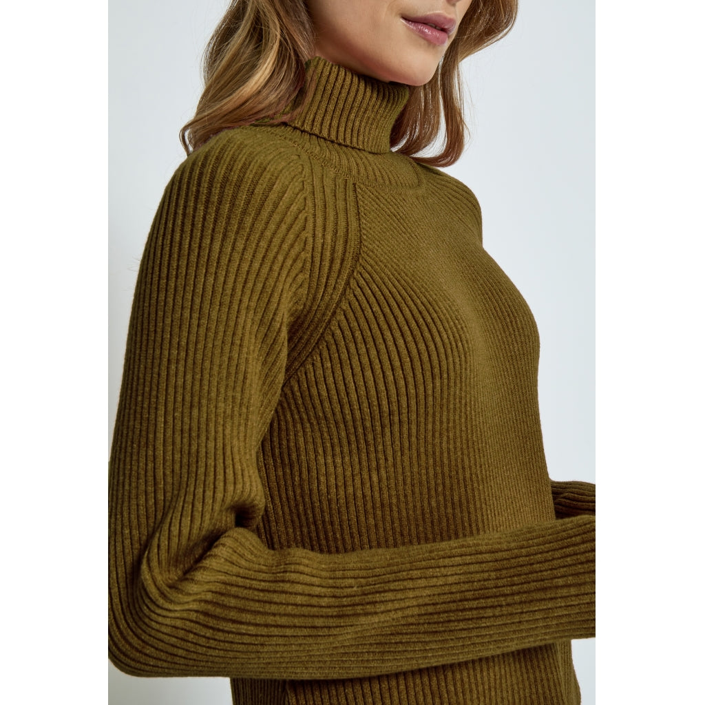 Minus MSAva Knit Turtleneck Pullover 444 Dark Olive
