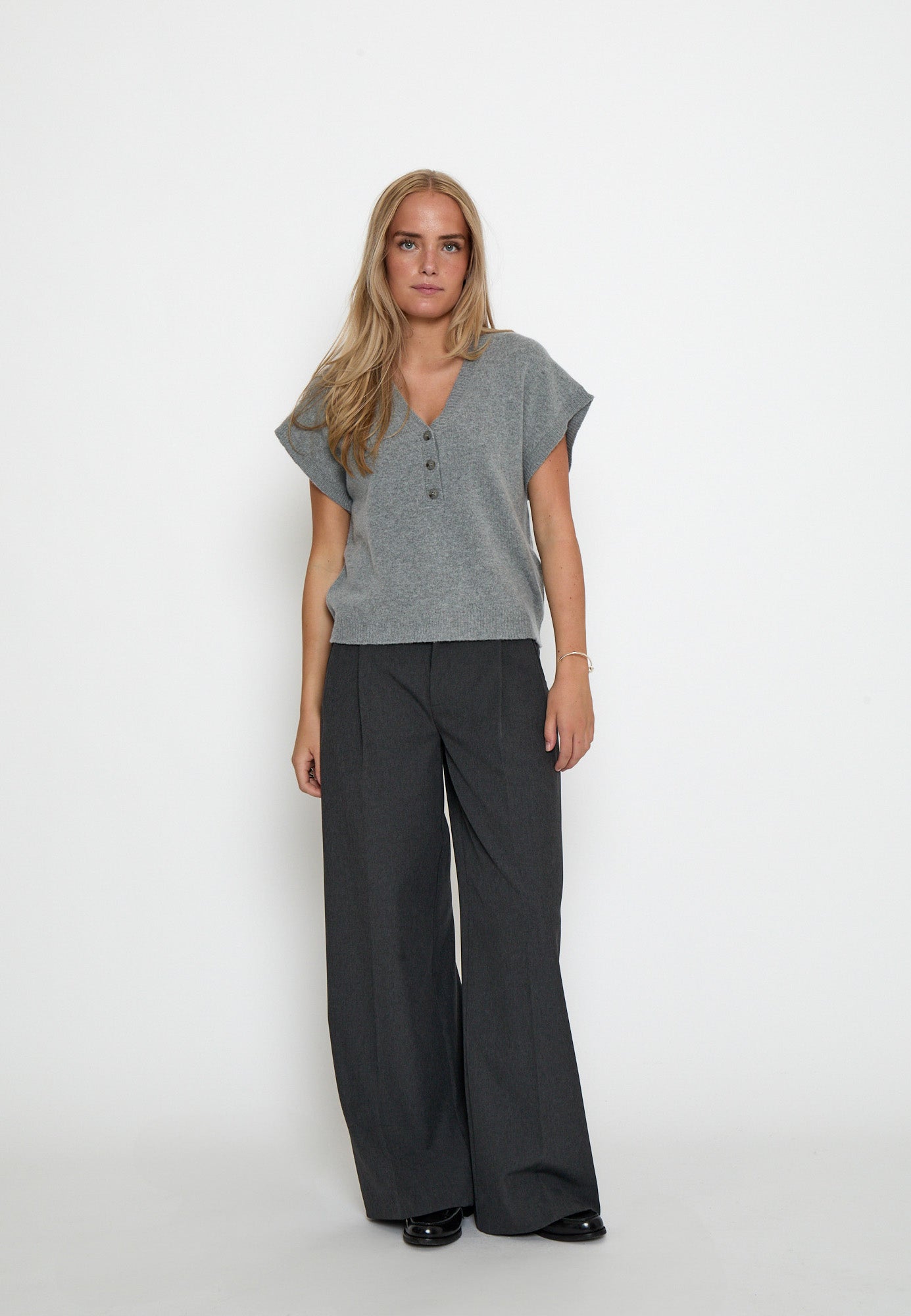 Minus MSBlake Knit Vest Vest 162M Frost Gray Melange