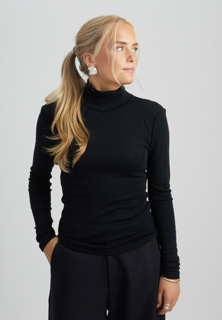 Minus MSCally Wool Top T-Shirt 100 Black