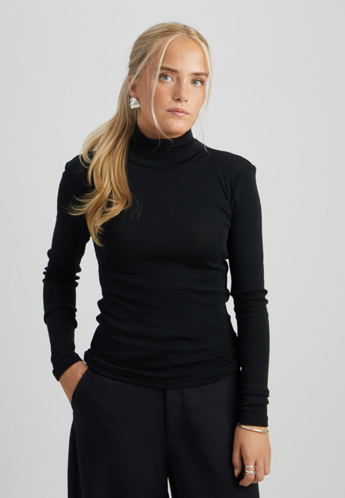 Minus MSCally Wool Top T-Shirt 100 Black